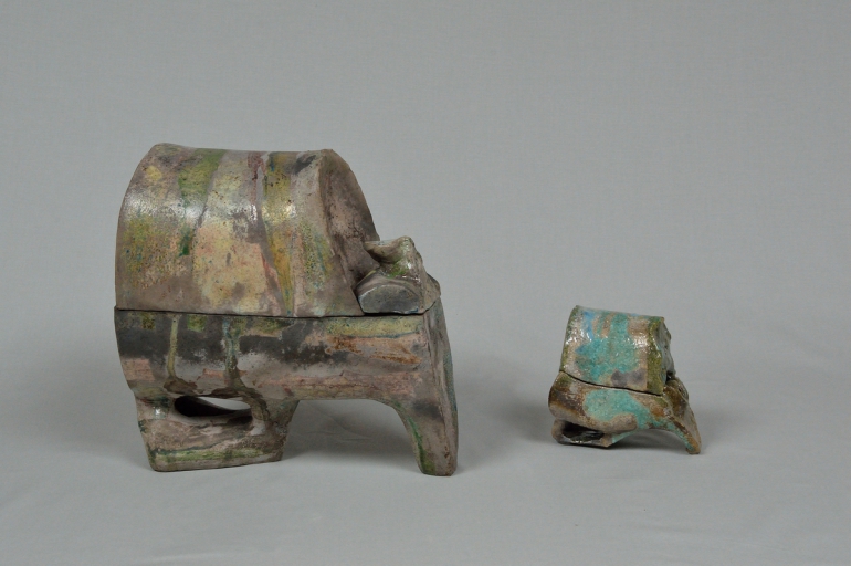 Crisalide grande e piccola, ceramica raku, 2012