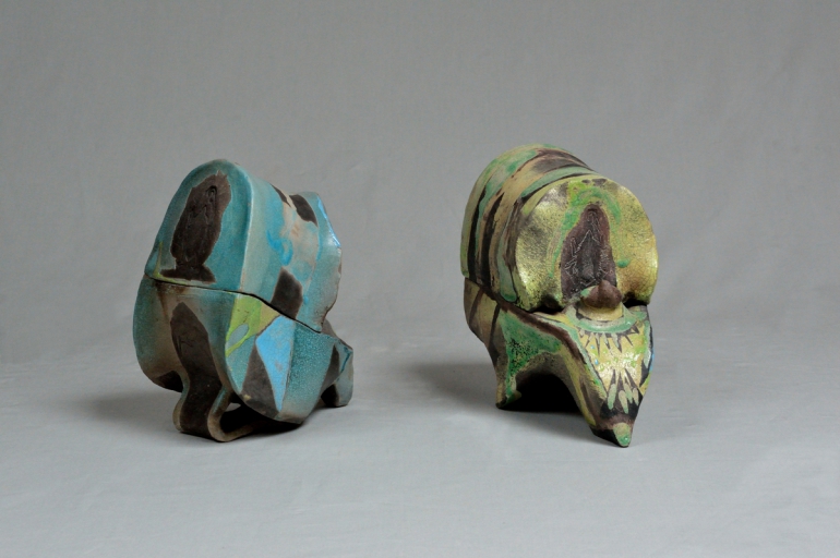 Due Crisalide piccole, cm 11x17x21, ceramica raku, 2009