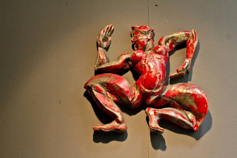 Shakti cm.45x43x11, ceramica raku, 2000