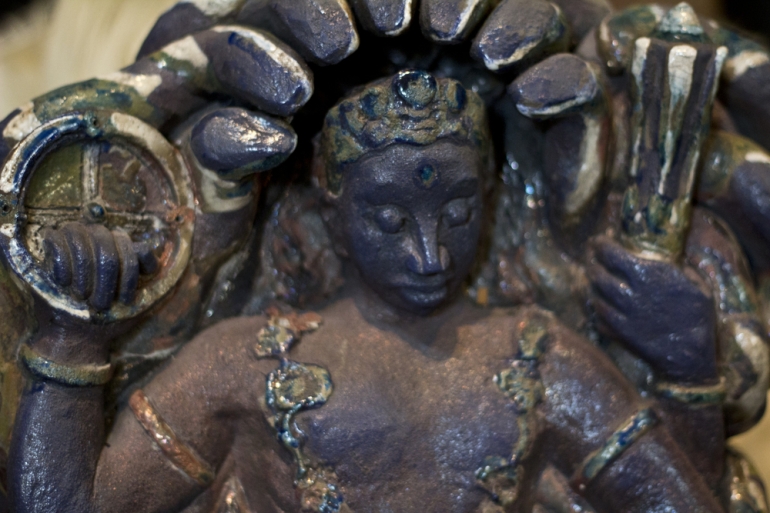 Vishnu ceramica raku, cm. 42x30x37, particolare, 2012